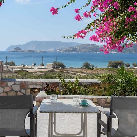 Κalamitsi Rooms & Apartments Kimolos Luaran gambar