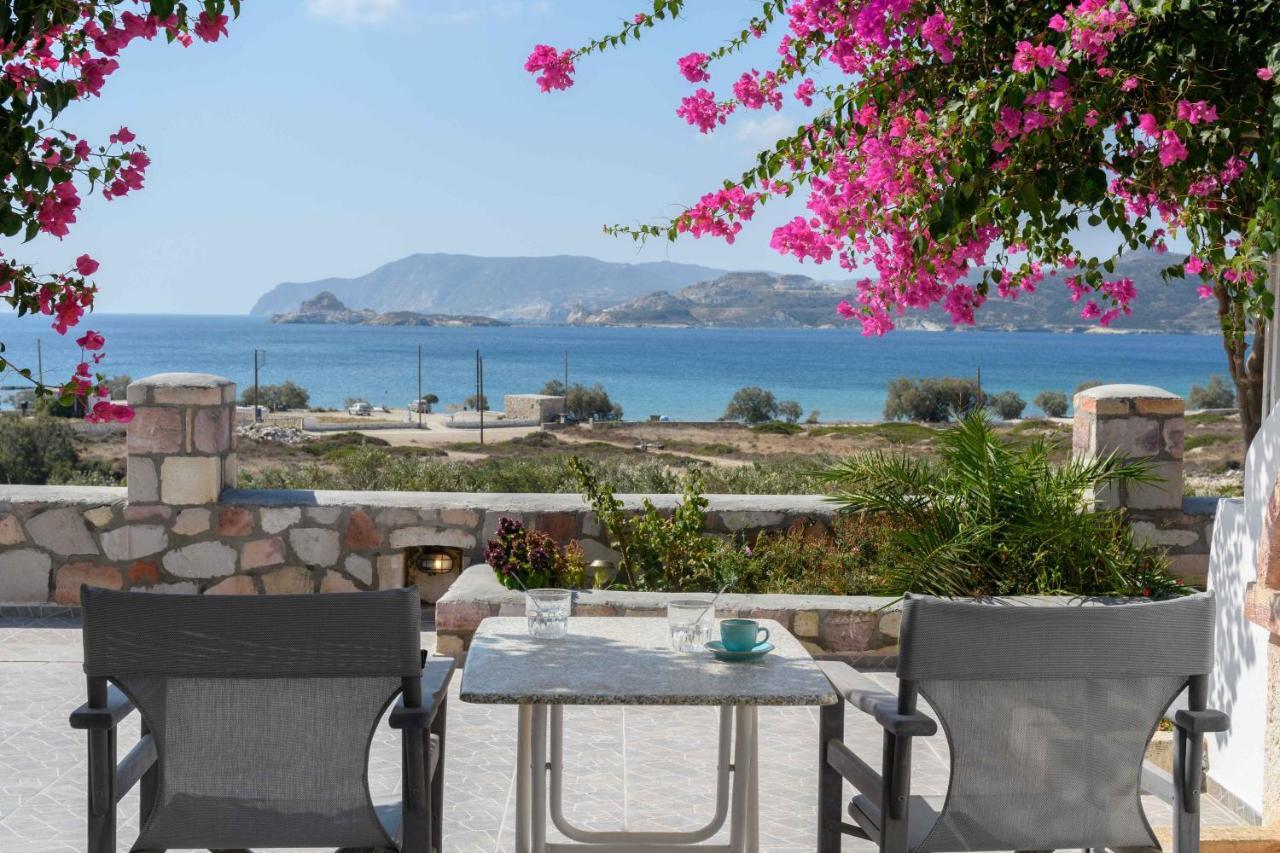 Κalamitsi Rooms & Apartments Kimolos Luaran gambar