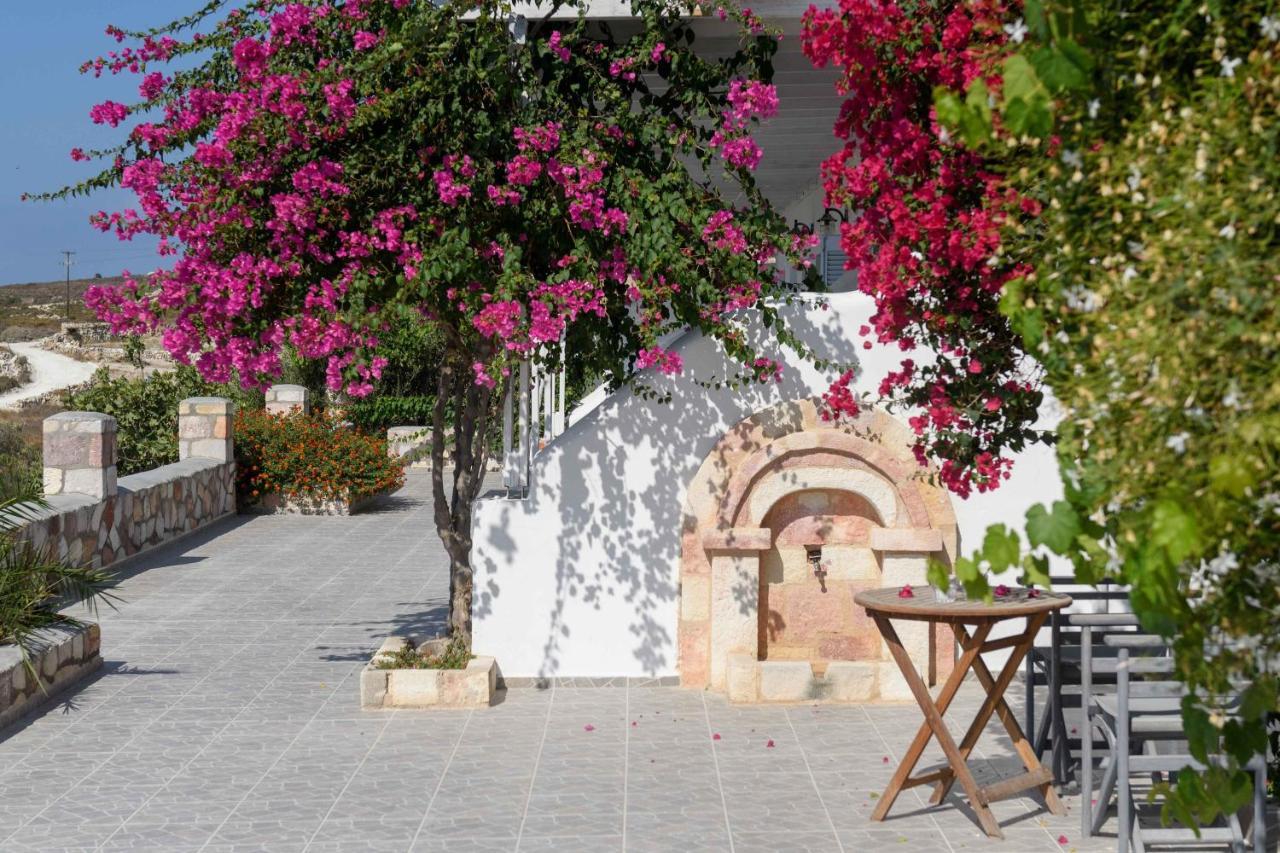 Κalamitsi Rooms & Apartments Kimolos Luaran gambar