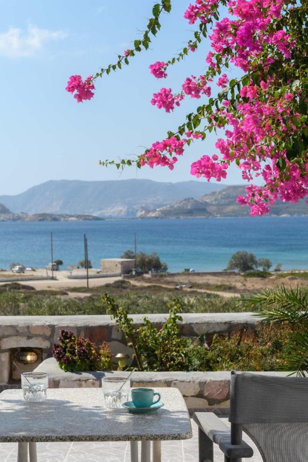 Κalamitsi Rooms & Apartments Kimolos Luaran gambar