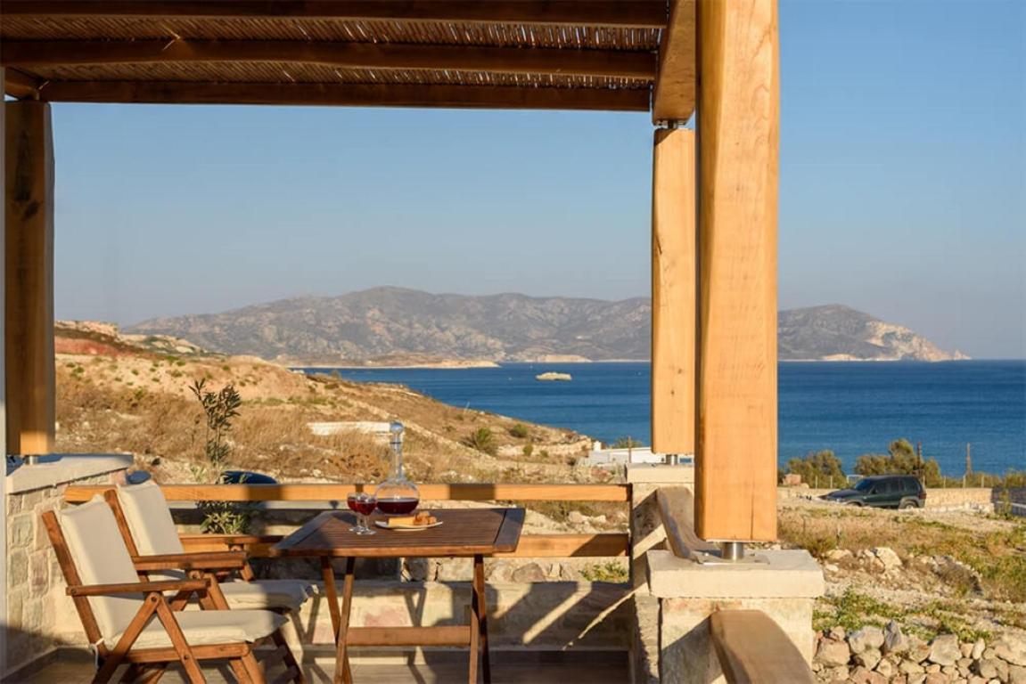Κalamitsi Rooms & Apartments Kimolos Luaran gambar