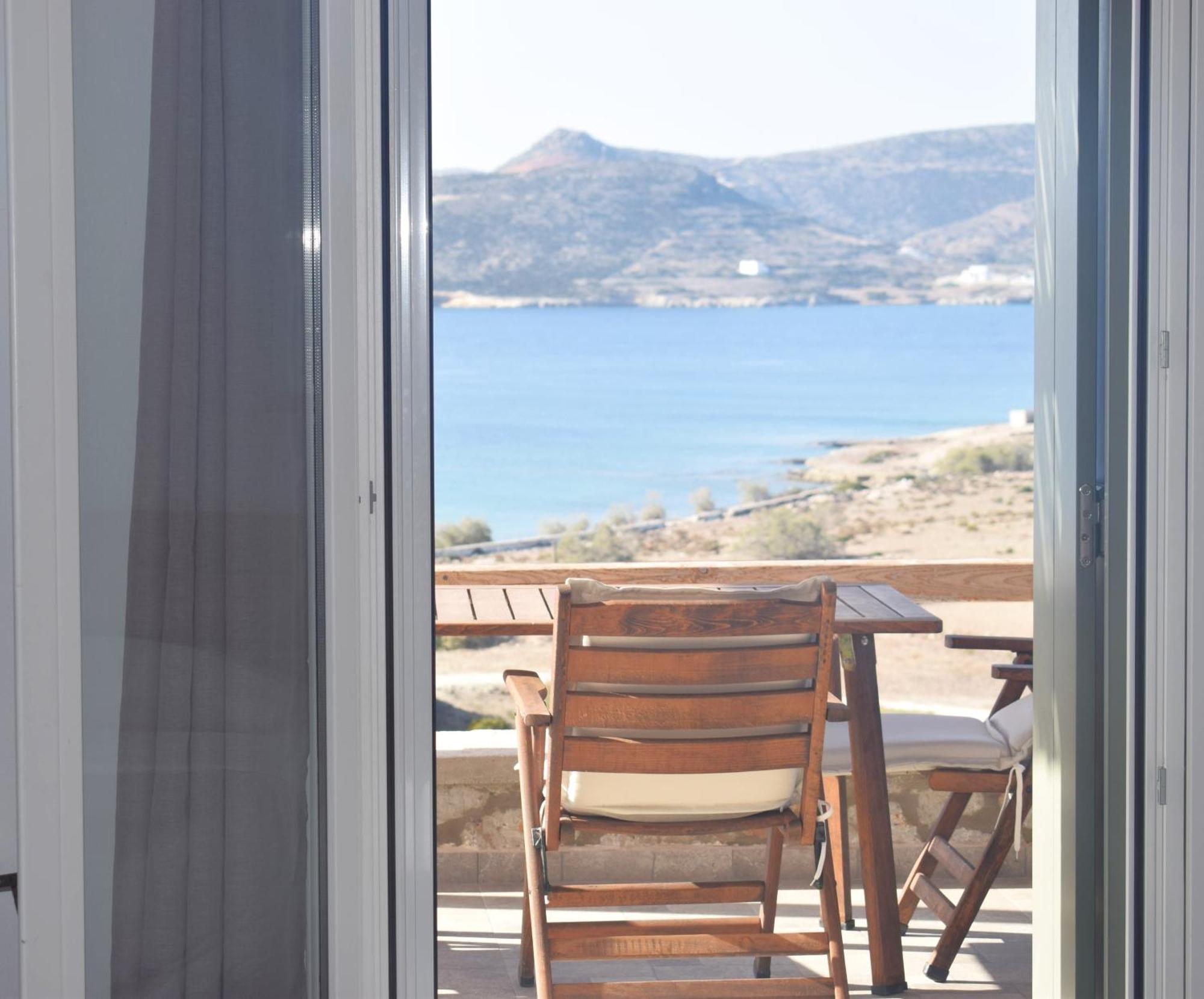 Κalamitsi Rooms & Apartments Kimolos Luaran gambar