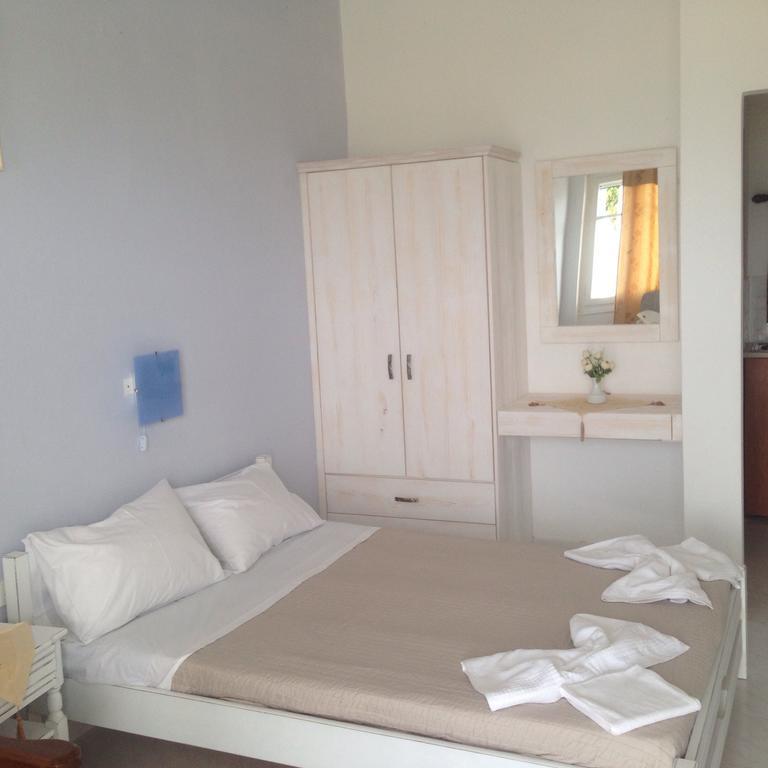 Κalamitsi Rooms & Apartments Kimolos Luaran gambar